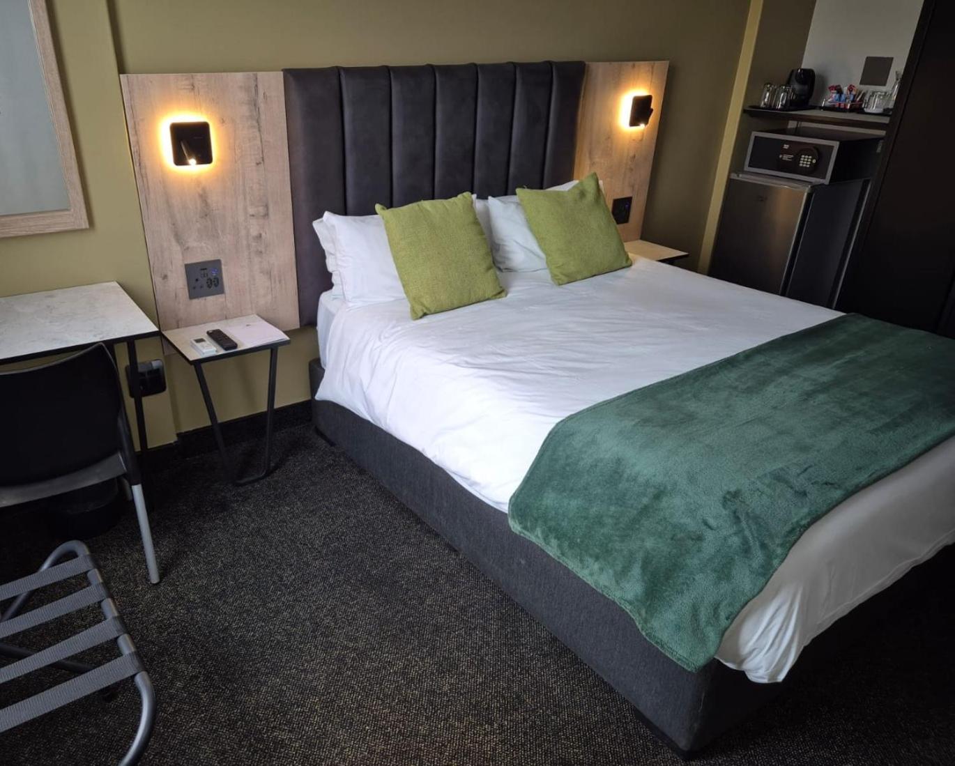 Manhattan Hotel Pretoria-Noord Zewnętrze zdjęcie