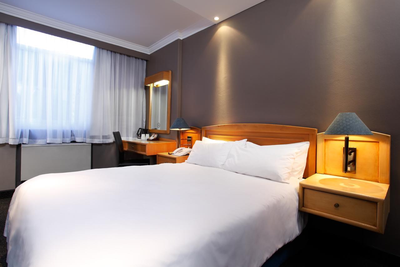 Manhattan Hotel Pretoria-Noord Zewnętrze zdjęcie