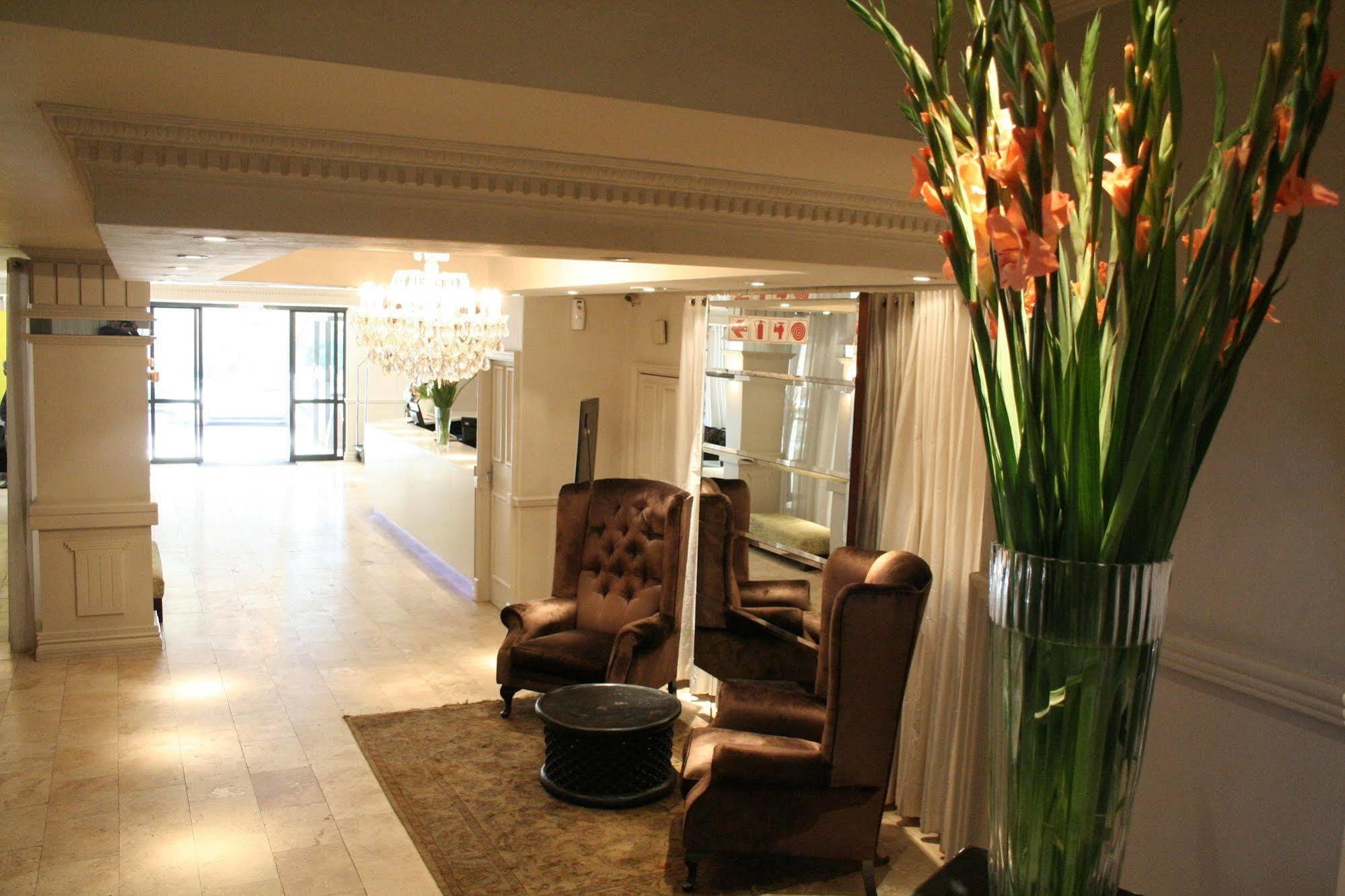 Manhattan Hotel Pretoria-Noord Zewnętrze zdjęcie
